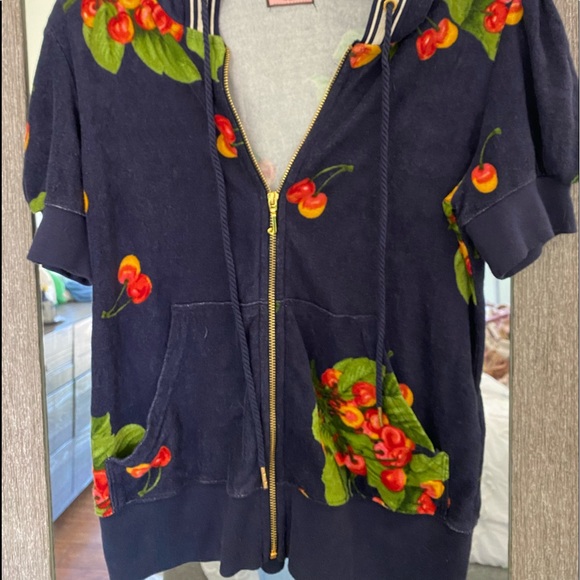 New Juicy Couture short sleeve hoodie 🍒Hard to find vintage style! Size Large - Picture 5 of 5